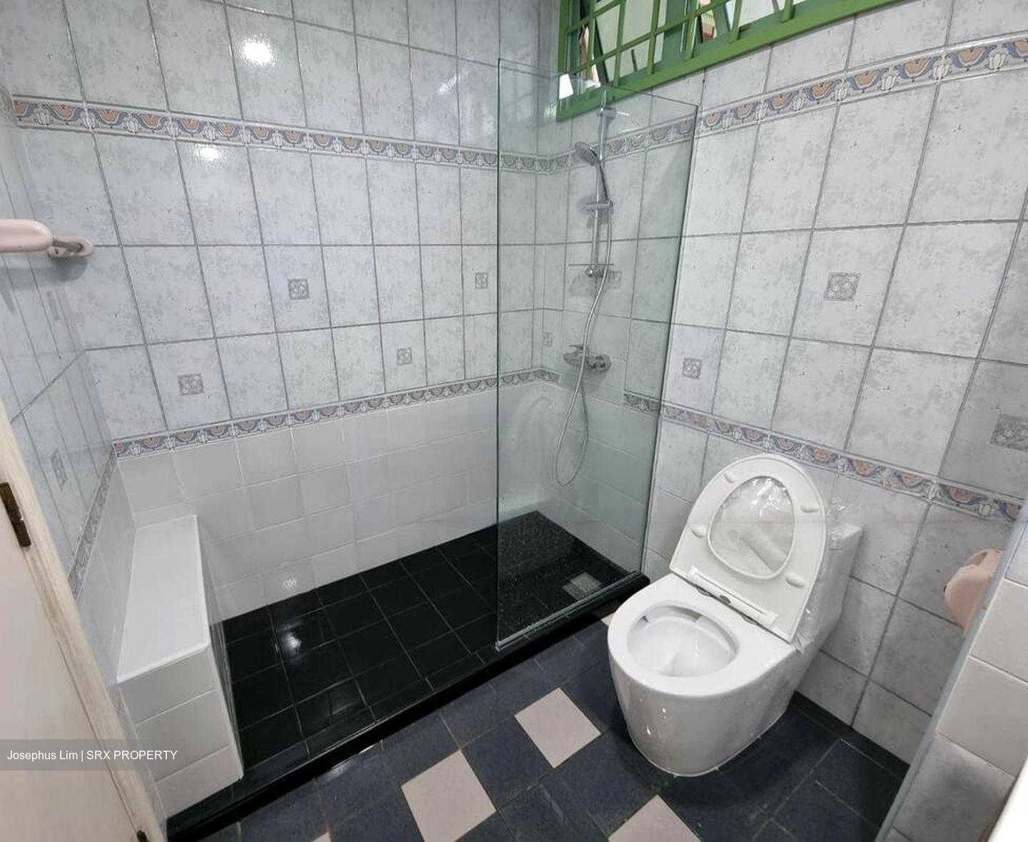 Hillview Park (D23), Condominium #580383031